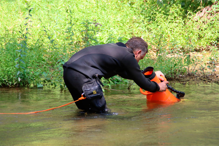 plongeur-recherche-moules-SDDEA